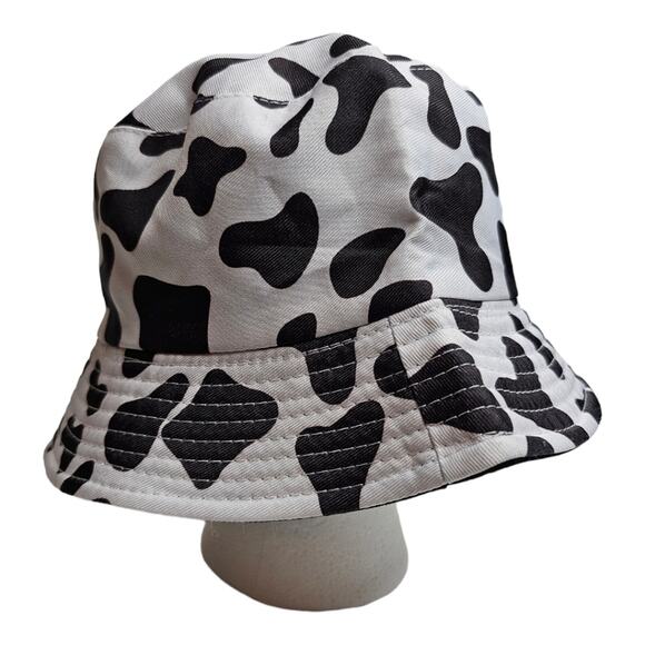 White Cow Print Reversible Bucket Hat Black on the Other Side One Size Fits Most - Picture 4 of 7